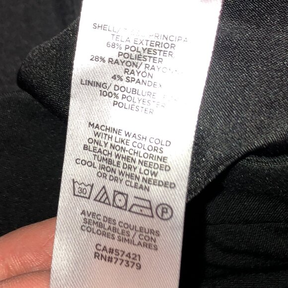 Ann Taylor Factory Size 2 black pencil skirt back vent, hidden zip. Professional - Picture 8 of 8